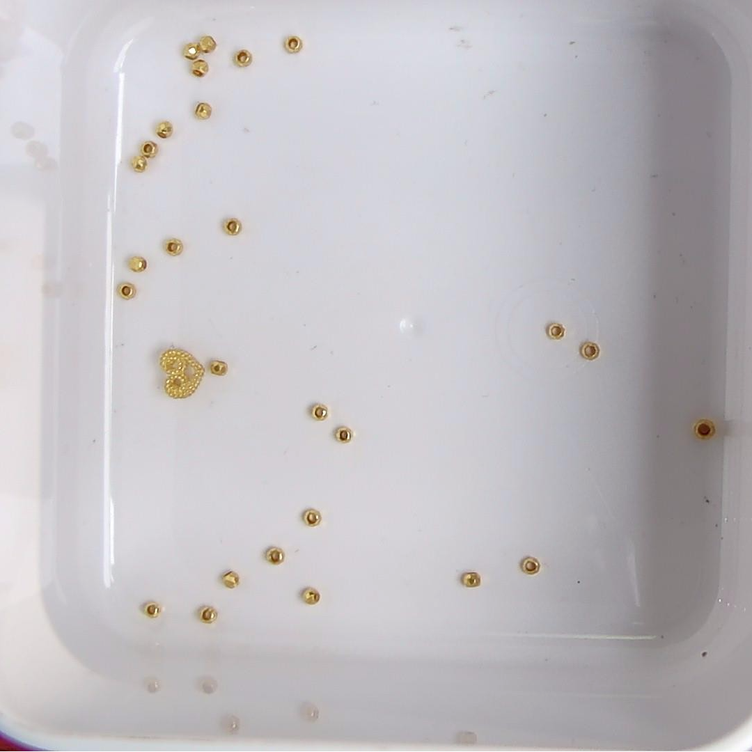 黄金足金小金 豆
