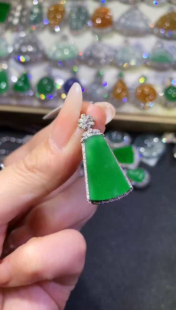 【闪购商品】翡翠吊坠(不含链)18K金镶嵌15-无事牌