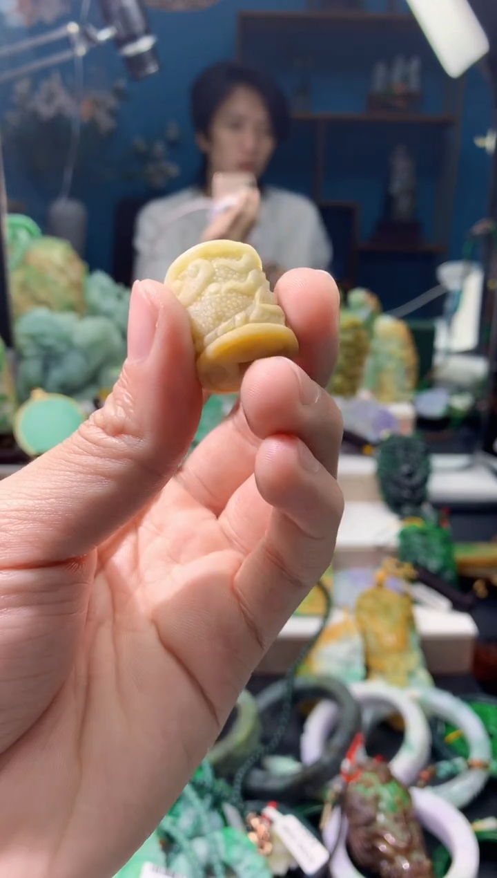 颈饰18K金镶嵌翡翠翡翠天然缅甸a货翡翠