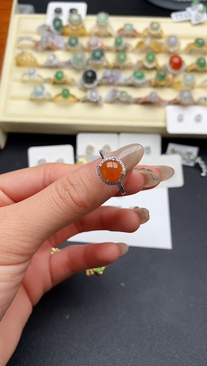 【闪购商品】翡翠戒指银S925镶嵌22222222+8