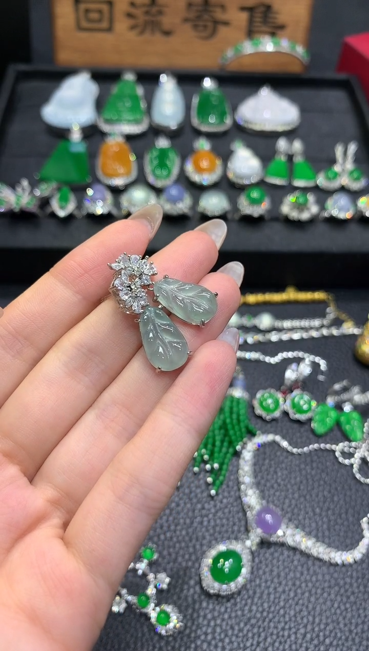 18K金镶嵌翡翠耳饰3多样性随机发货1件