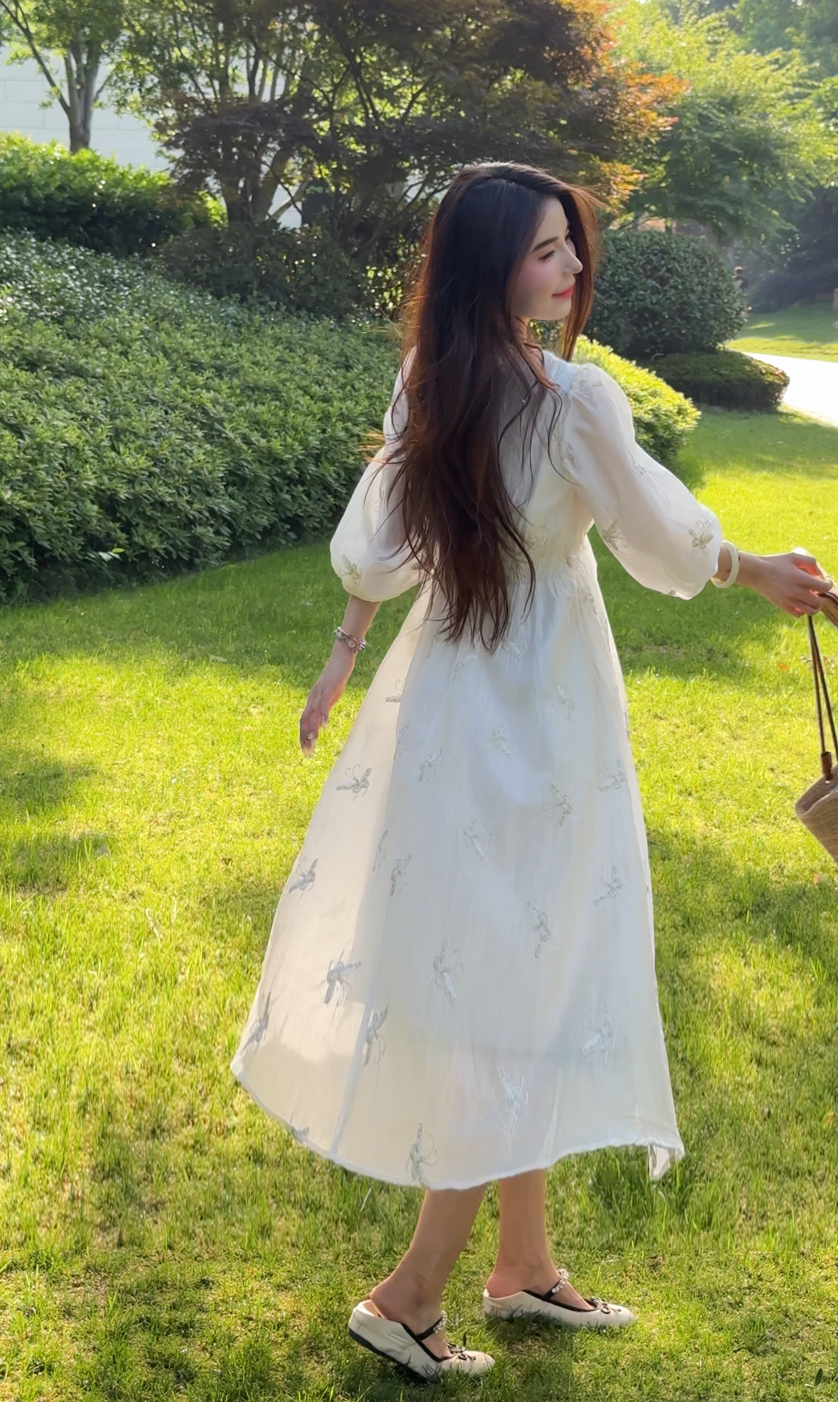 2025 新款法式七分袖金蝴蝶收腰仙女夏季气质温柔显瘦连衣裙8005