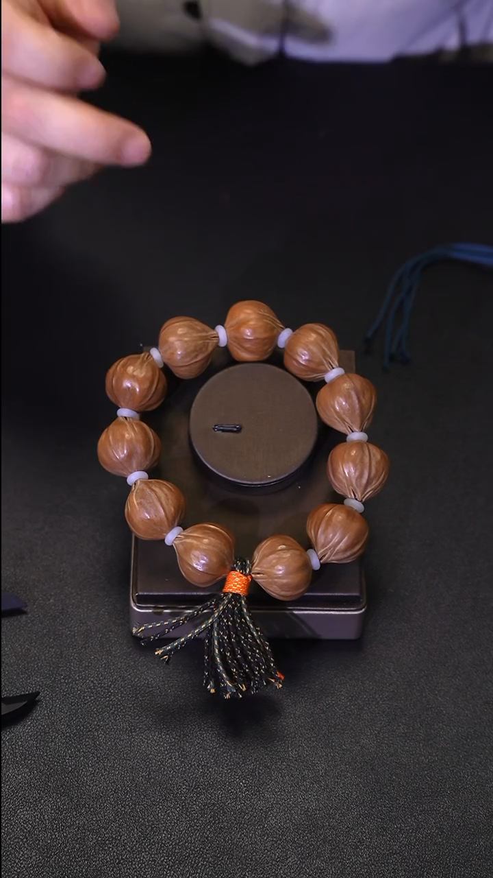 手串/手链橄榄核......2.5四花鸡血红