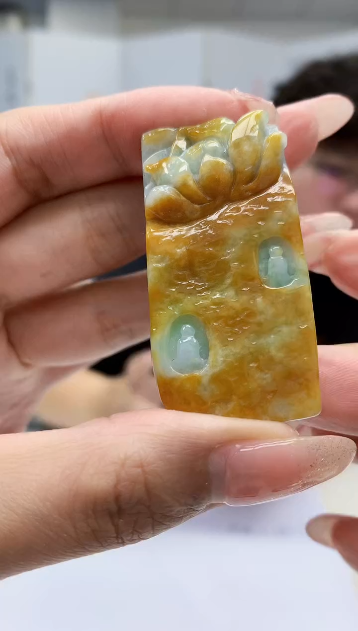 【闪购商品】定制翡翠未镶嵌4688MM-毛货挂件146