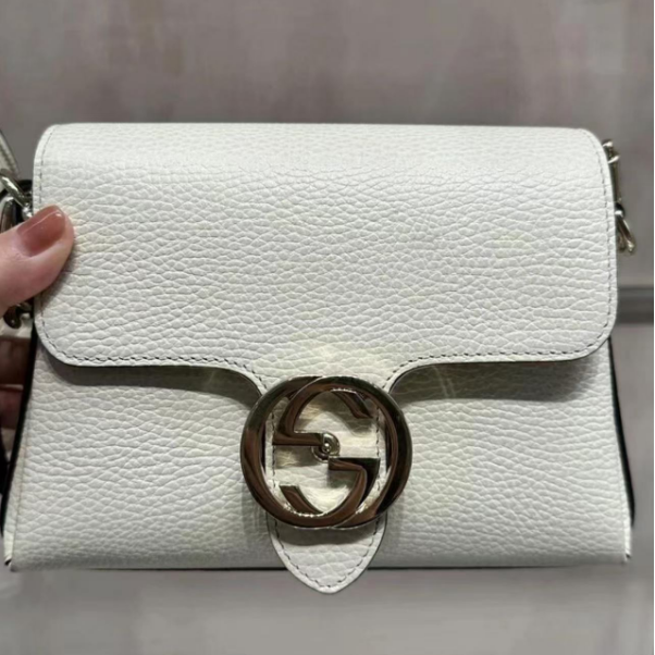 95新 GUCCI/古驰 白风琴邮差/斜跨/单肩包/许可