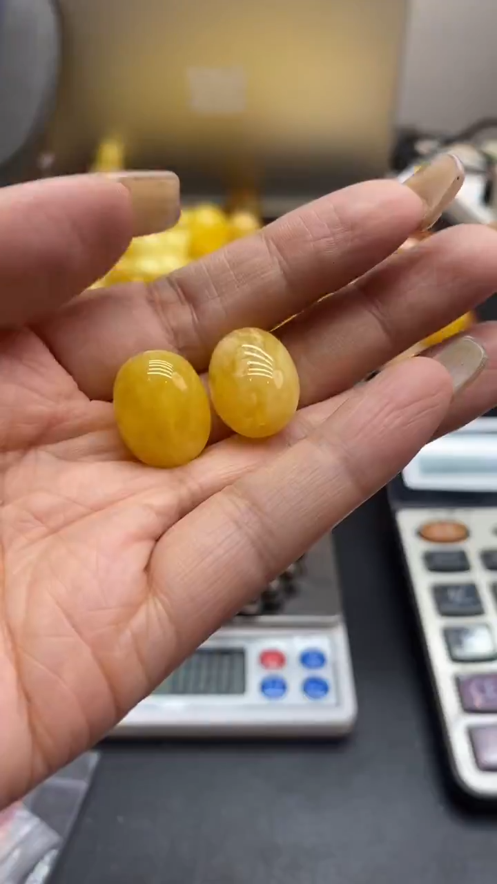 琥珀未镶嵌珠宝奇石933多样性发其一