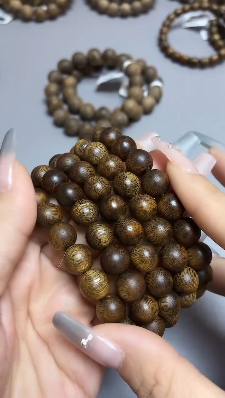 沉香手串海南莺歌绿圆珠单圈1.0+多样性发其一