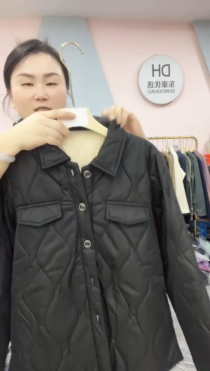 闪电购60 女士棉袄 120斤内 