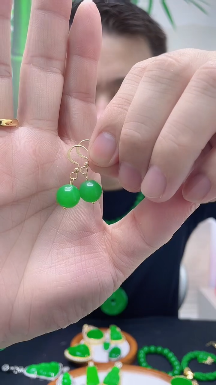 14K金镶嵌翡翠耳饰A102