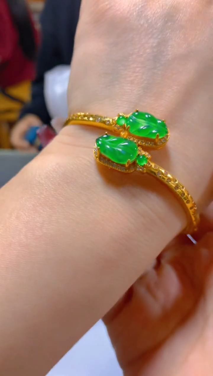 未镶嵌手链翡翠多样性发一