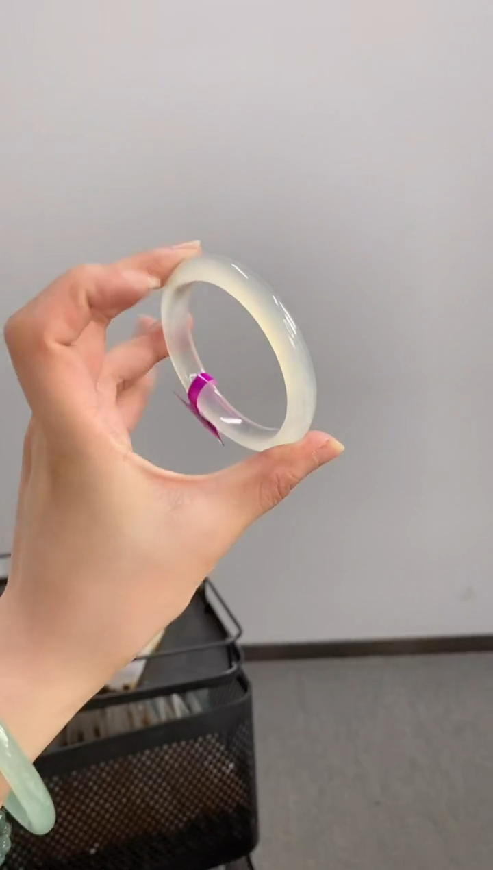 【闪购商品】玛瑙/玉髓手镯未镶嵌58-59圈