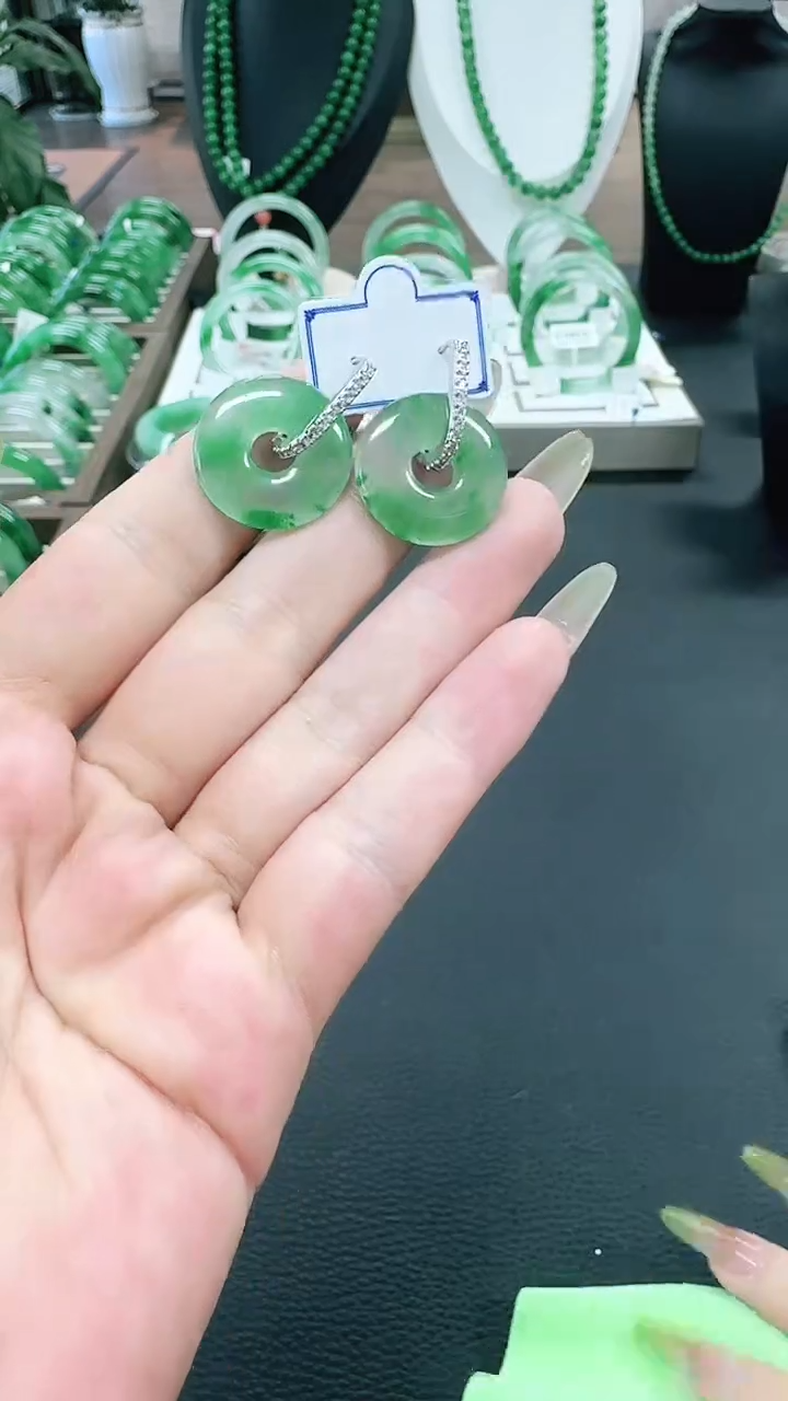 未镶嵌1石英质玉（非洲翠）/8201