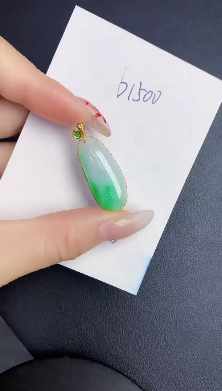 【闪购商品】翡翠颈饰18K金镶嵌00000000000