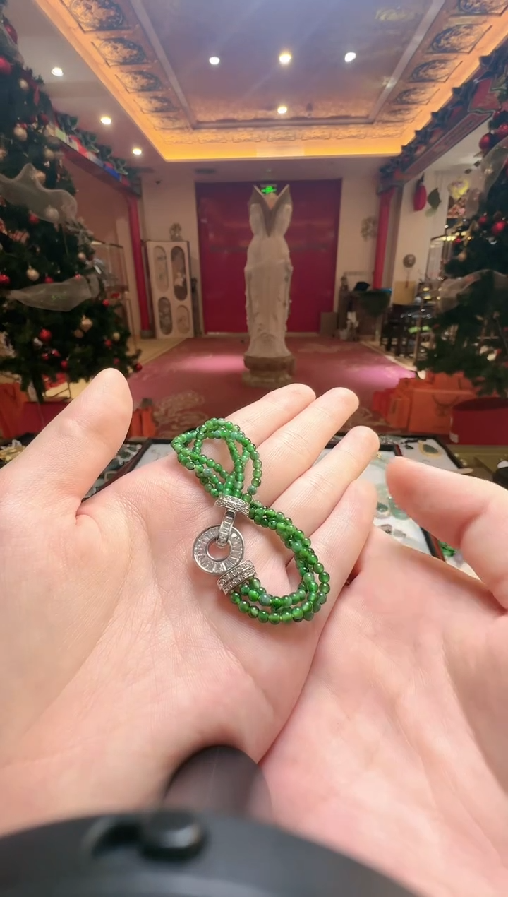 【闪购商品】翡翠吊坠(不含链)未镶嵌翡翠