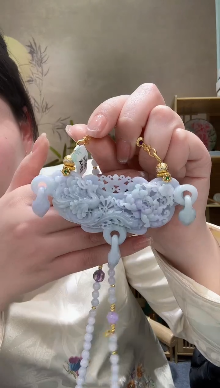 【闪购商品】翡翠颈饰未镶嵌吊坠