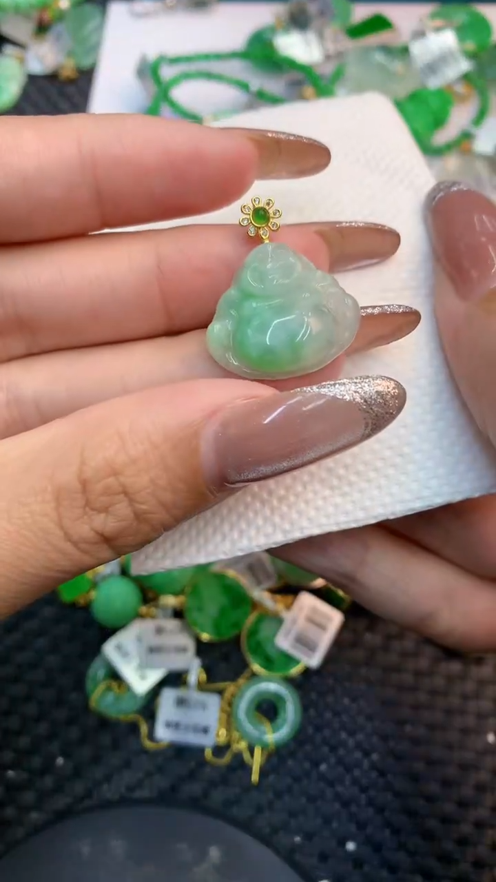 颈饰未镶嵌翡翠1