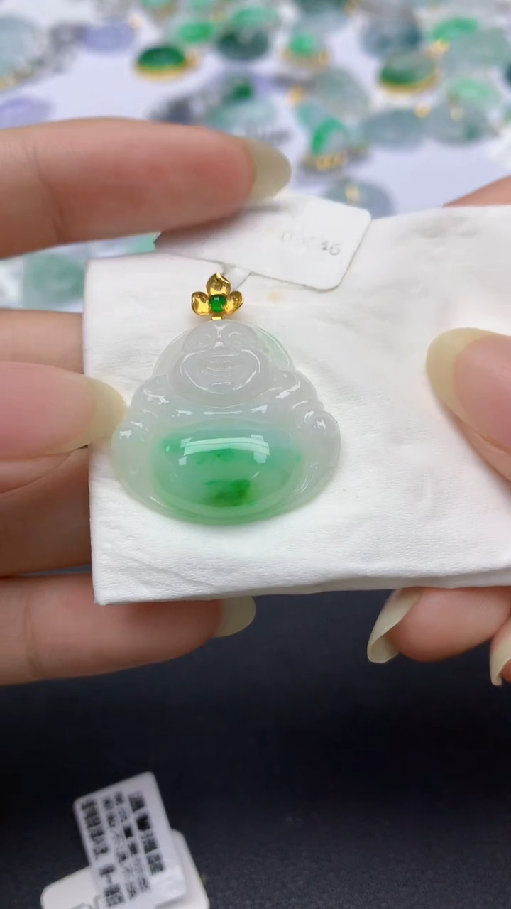 颈饰18K金镶嵌翡翠天然缅甸a货翡翠百元以上9元证书费自理