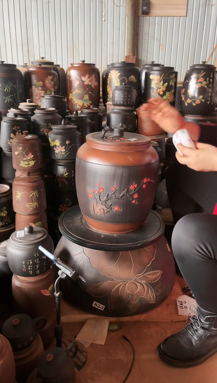 【闪购商品】壶瑕疵小茶缸 高35cm   082