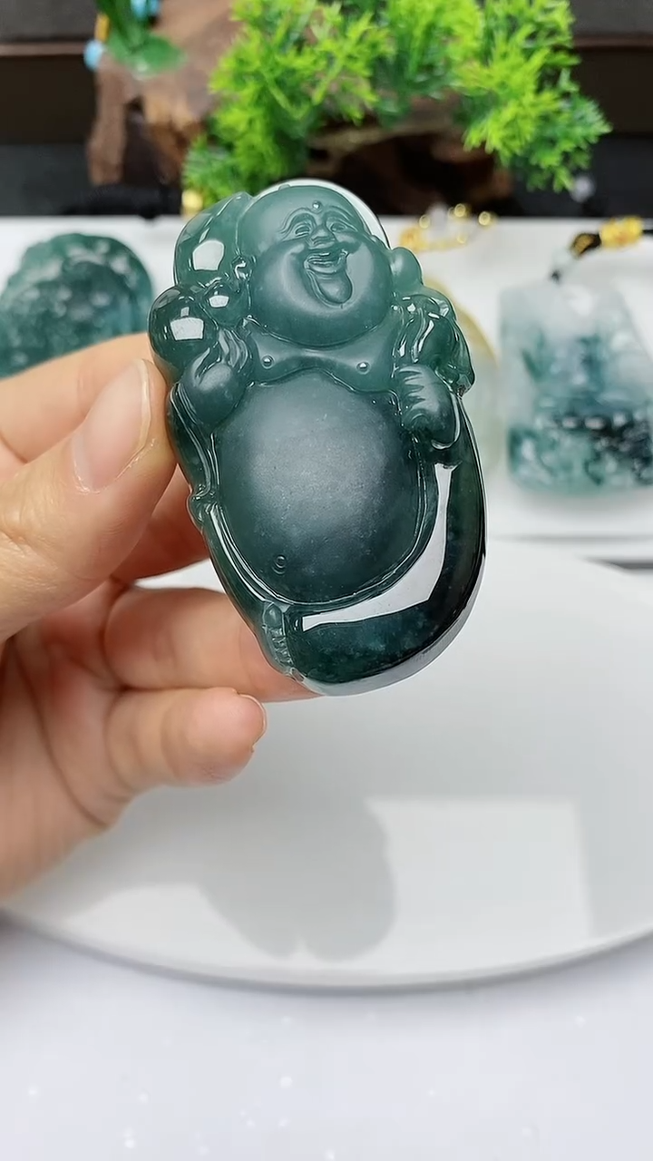 【闪购商品】翡翠颈饰未镶嵌         