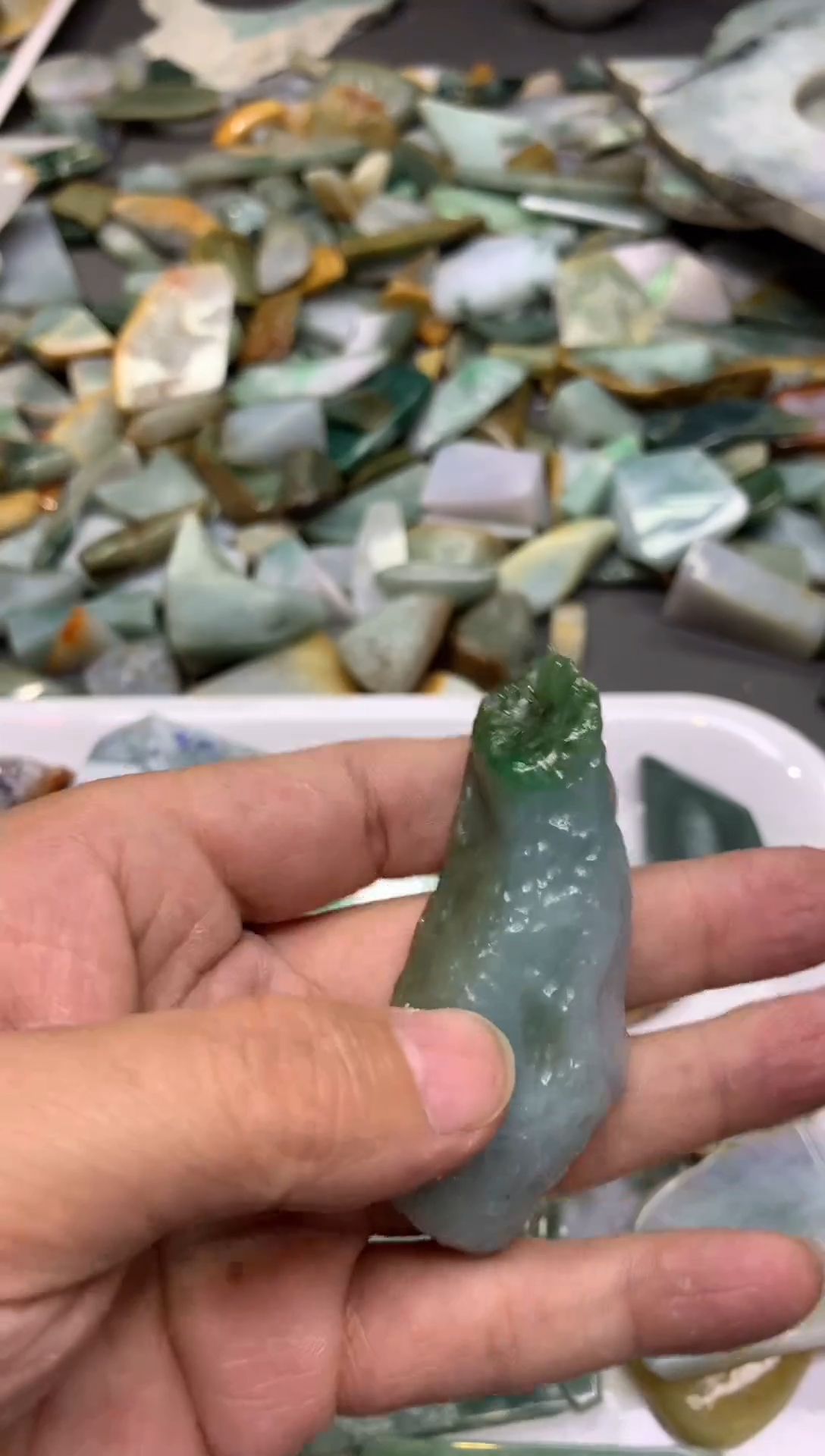 【闪购商品】翡翠颈饰未镶嵌天然翡翠A货