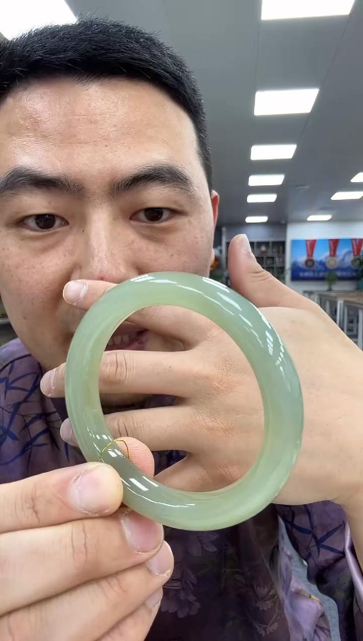 【闪购商品】和田玉手镯未镶嵌56-57  365