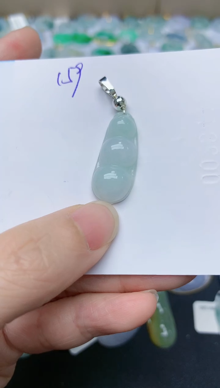 【闪购商品】翡翠颈饰合金天然翡翠A货    