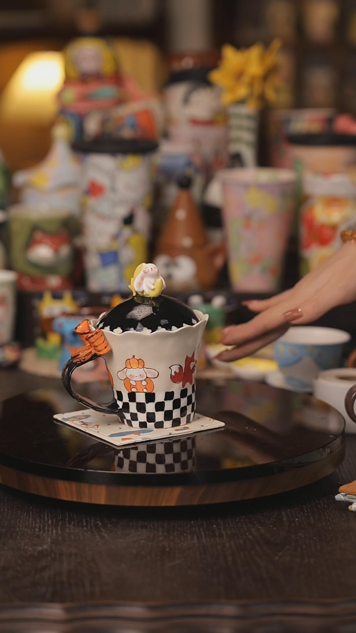 景德镇釉下彩绘设计师款式陶瓷