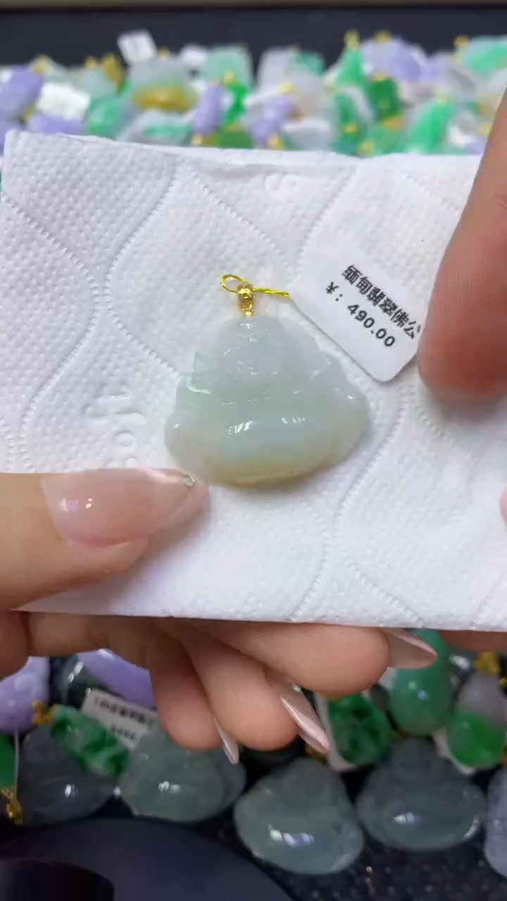 颈饰18K金镶嵌翡翠天然缅甸翡翠A货