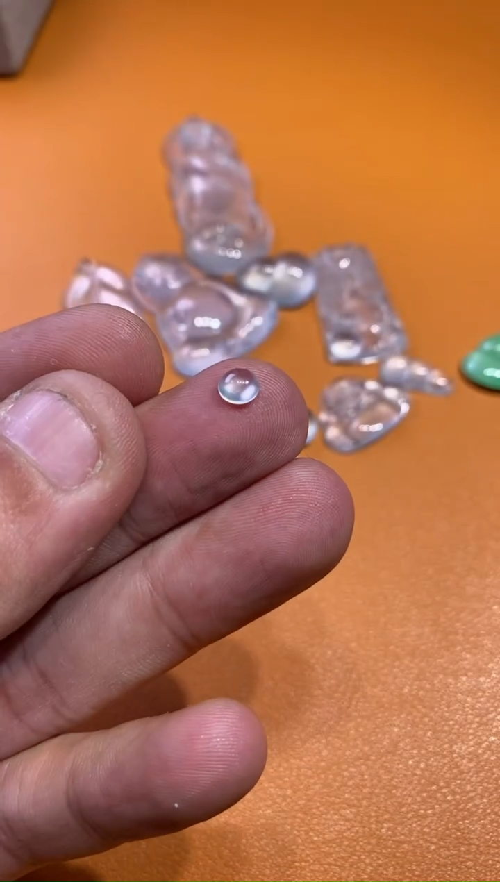 【闪购商品】翡翠吊坠(不含链)未镶嵌蛋面58