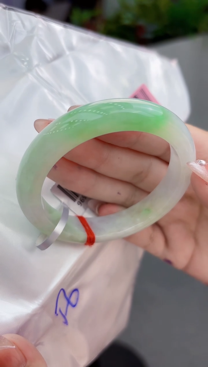 【闪购商品】翡翠手镯未镶嵌翡翠手镯