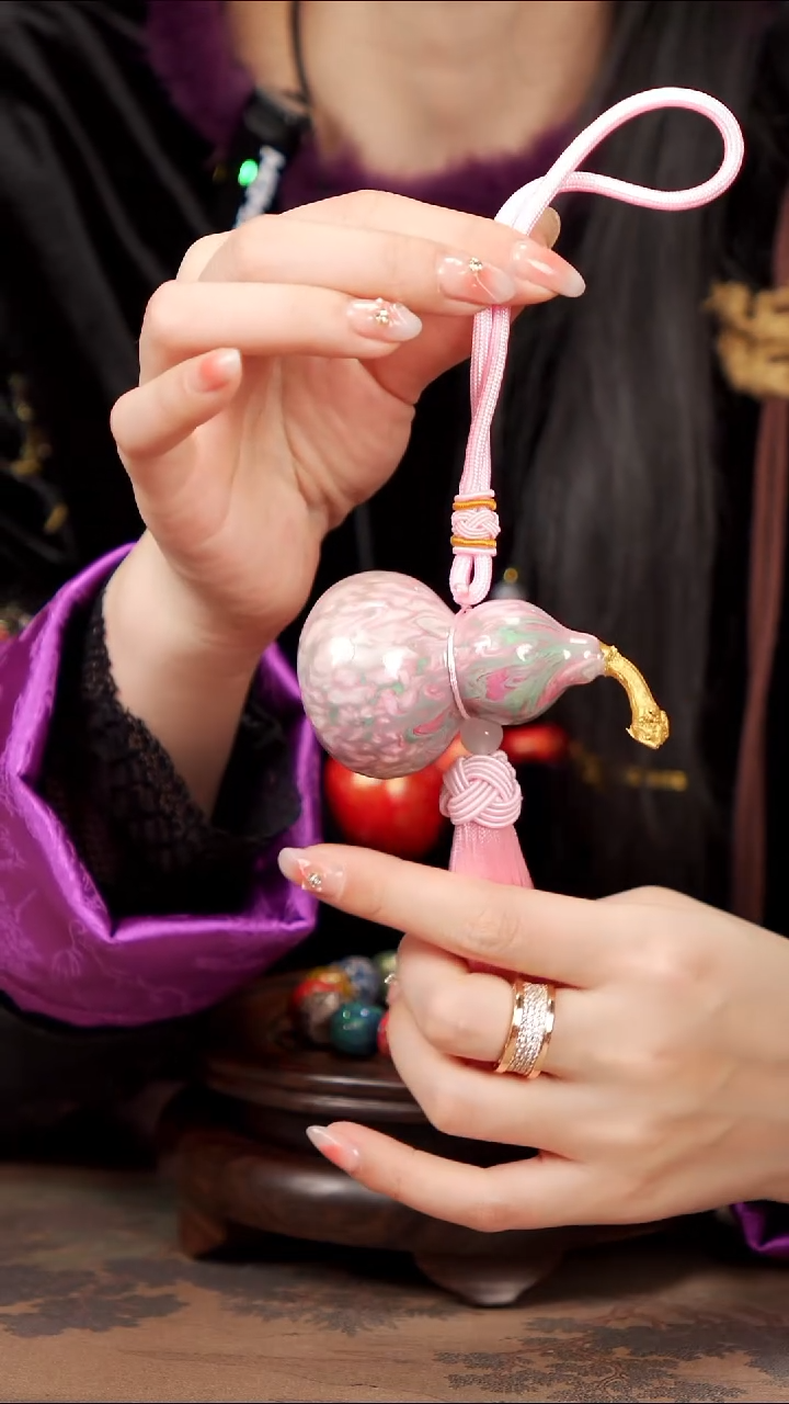 【闪购商品】58易林漂漆手捻葫芦------68