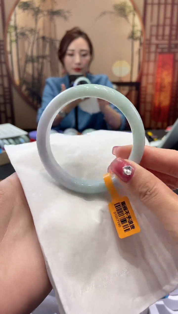 【闪购商品】翡翠手镯未镶嵌00006119