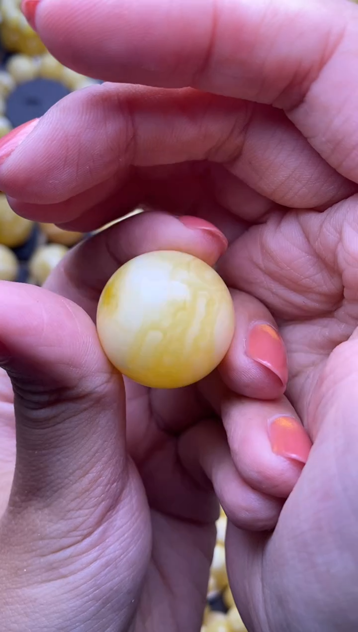 【闪购商品】琥珀裸石未镶嵌 大小姐珠宝严选92