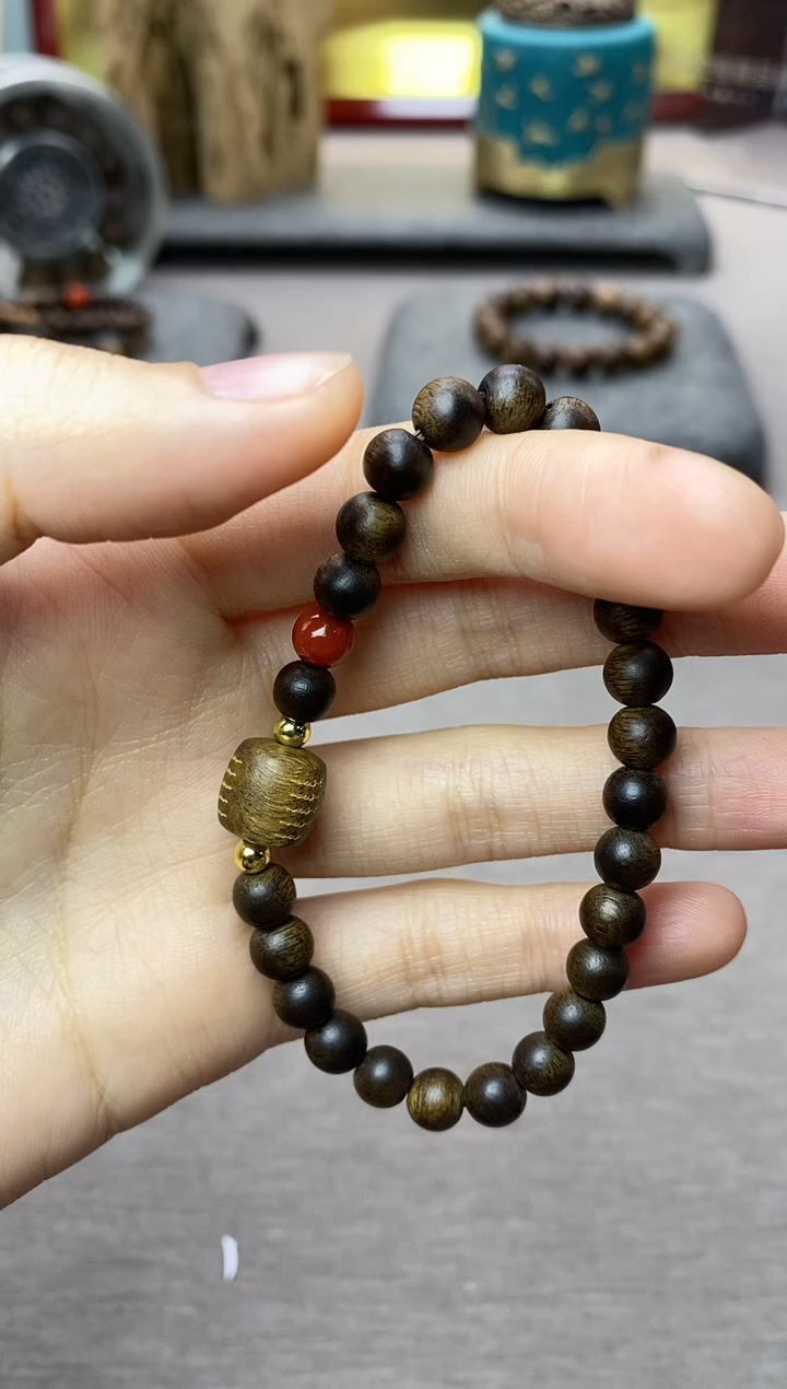 【闪购商品】沉香手串富森红土0.6+五条+配饰沉水单圈