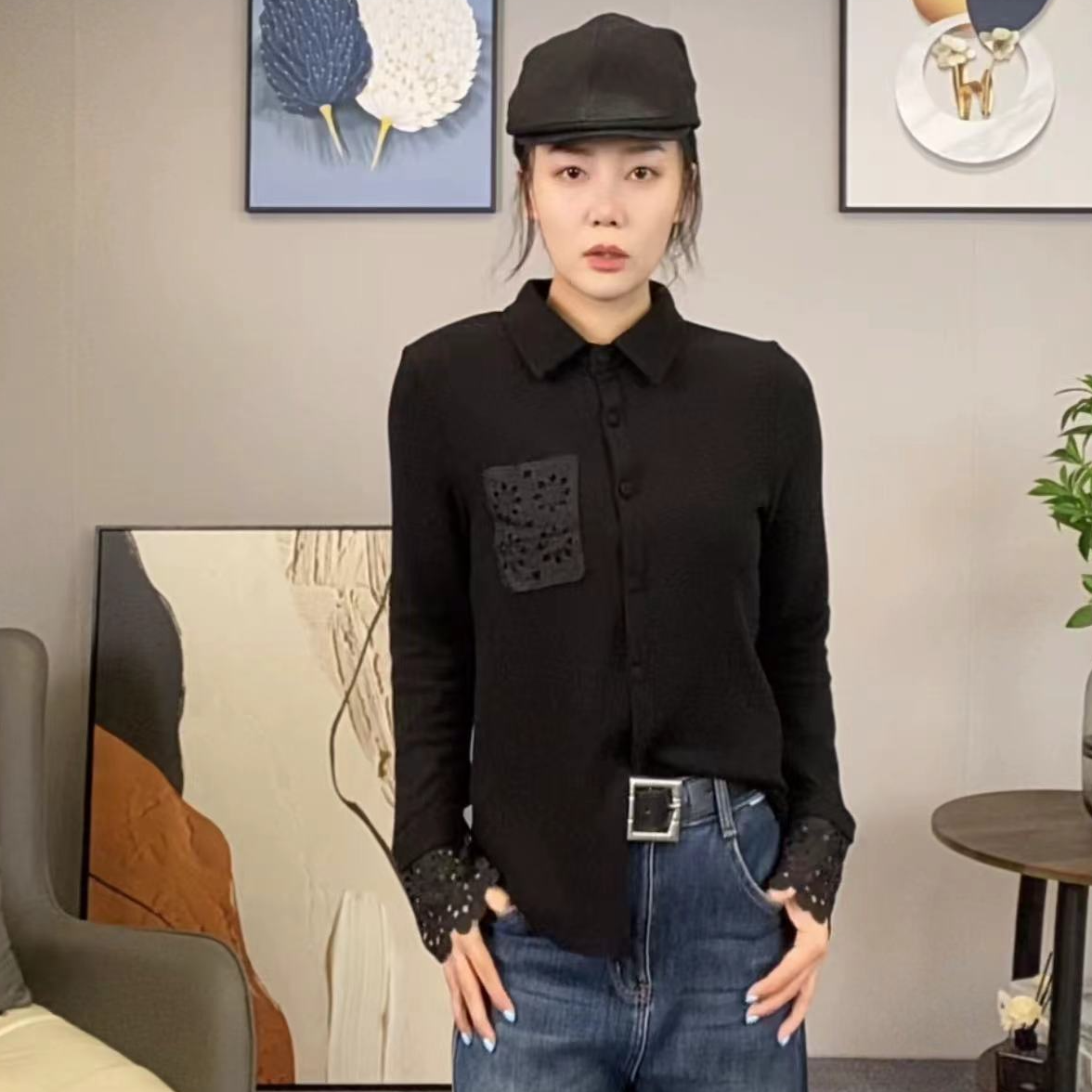 冬季新款时尚女装拼接蕾丝袖个性减龄休闲百搭上衣MH7261