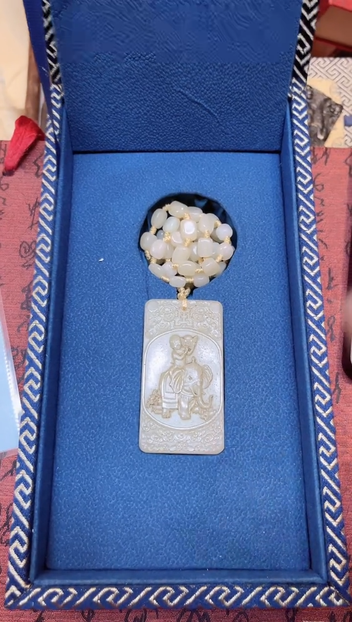 【闪购商品】和田玉玉牌未镶嵌和田玉挂件子冈牌L037