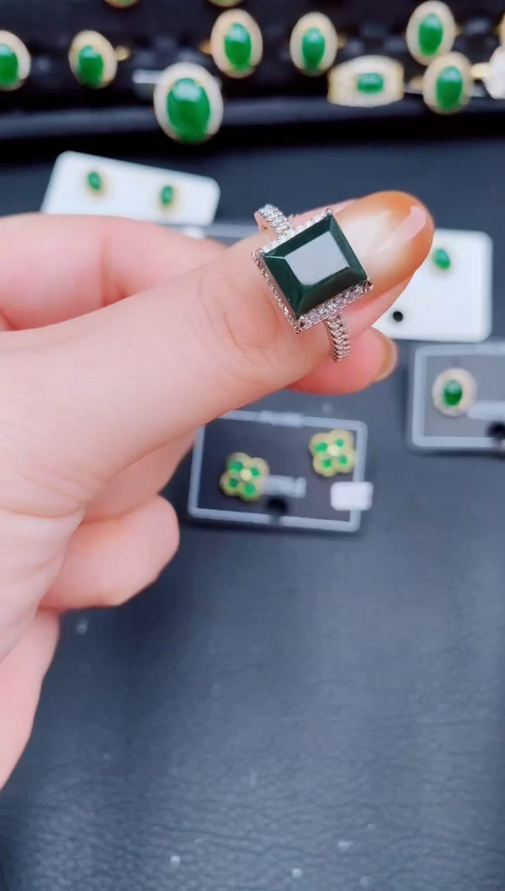 【闪购商品】翡翠戒指银S925镶嵌天然a货翡翠273