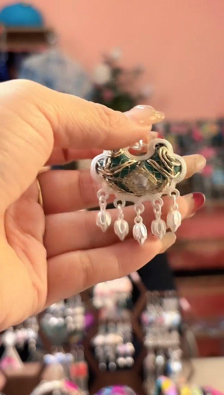 艺枝独绣手工饰品112