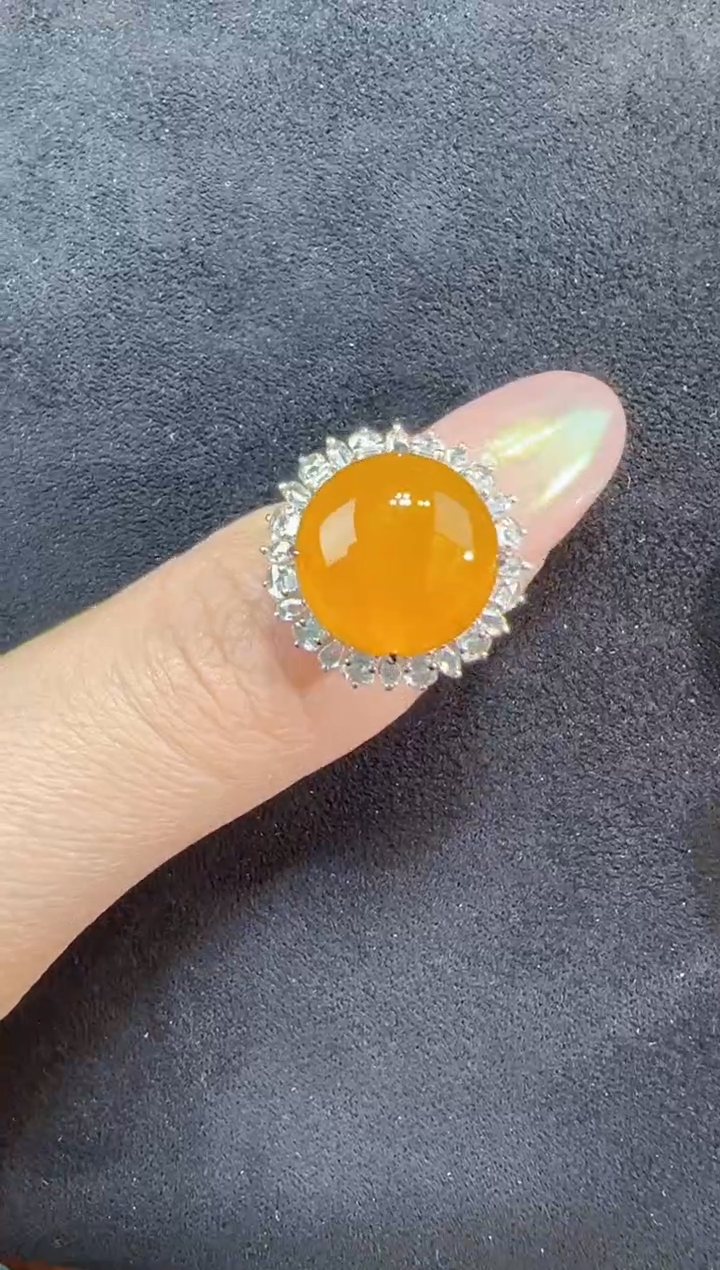 【闪购商品】翡翠戒指18K金镶嵌戒指