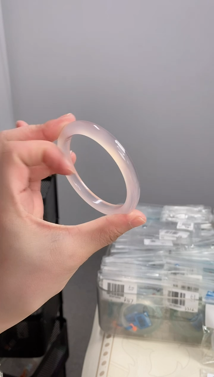 【闪购商品】玛瑙/玉髓手镯未镶嵌56-57圈