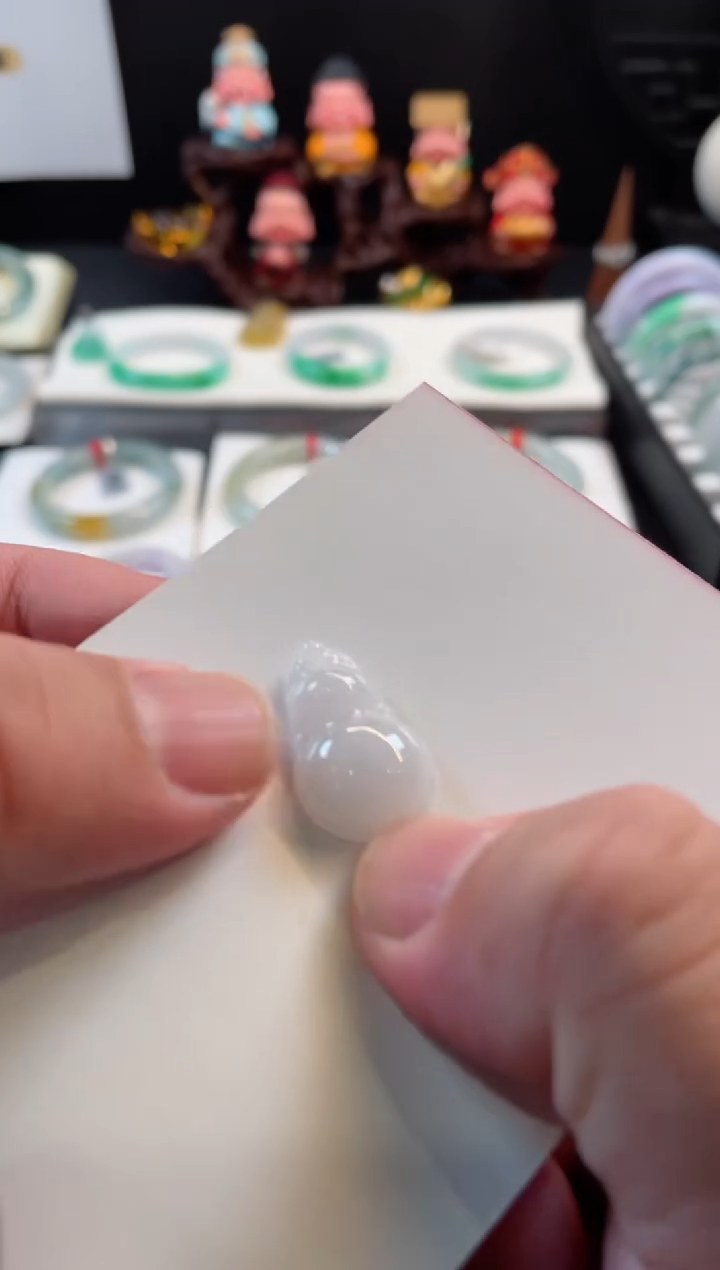 翡翠手镯未镶嵌16有纹裂