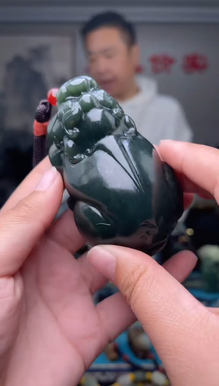 未镶嵌和田玉挂件1