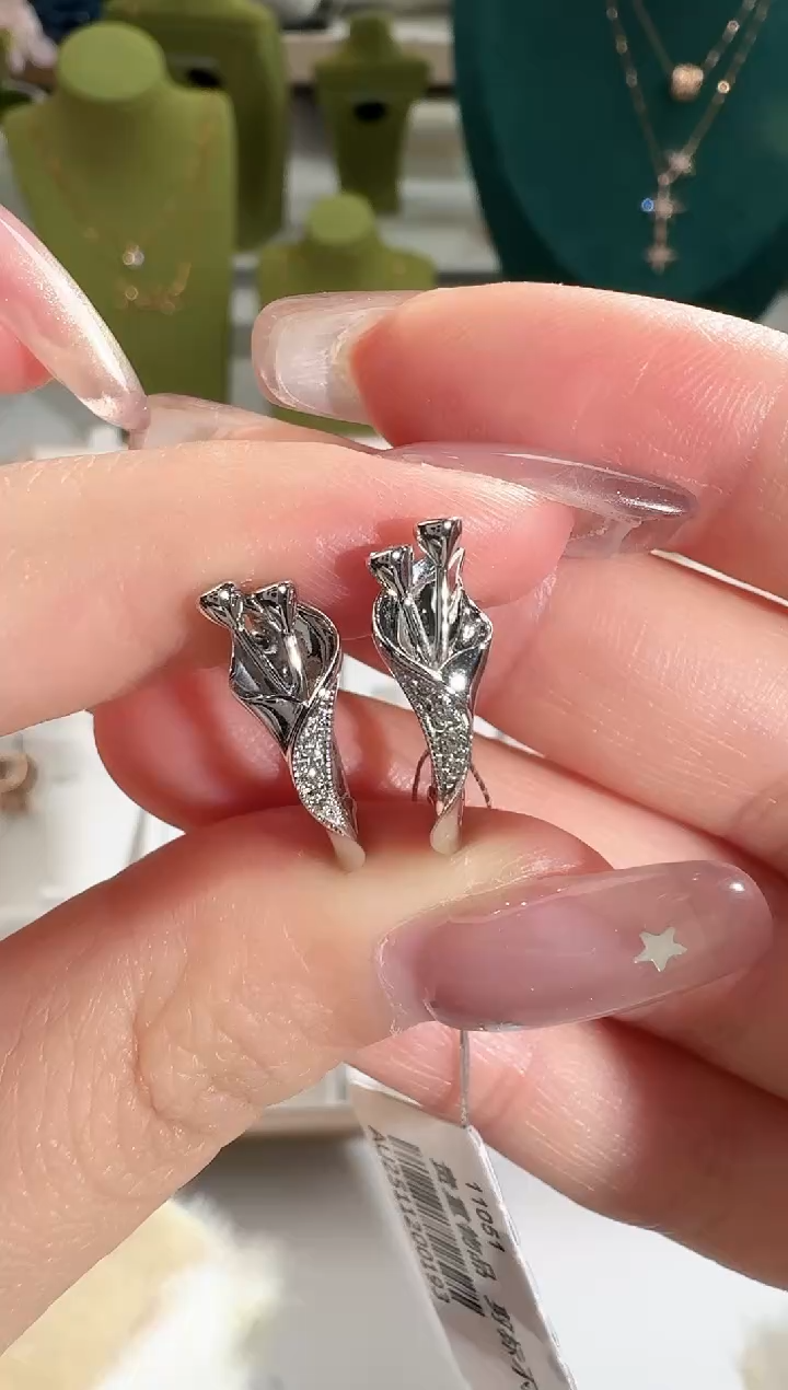 颈饰18K金镶嵌钻石3.63g