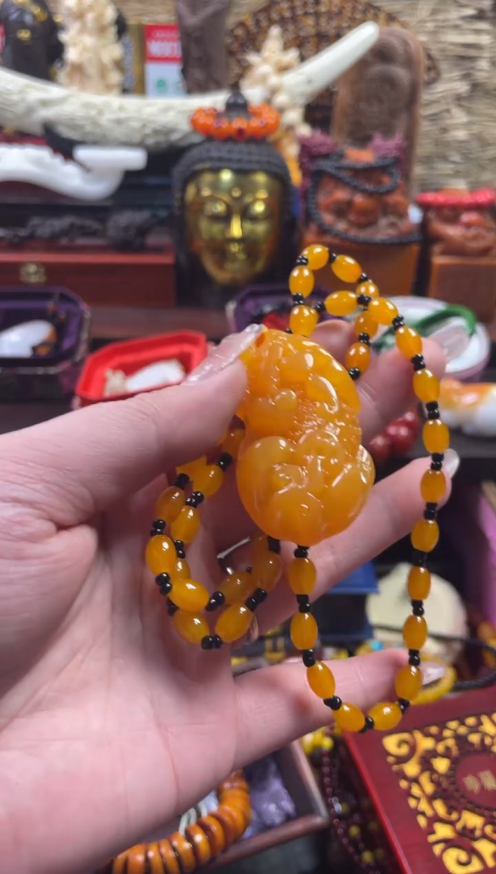 【闪购商品】蜜蜡颈饰未镶嵌新蜜貔貅