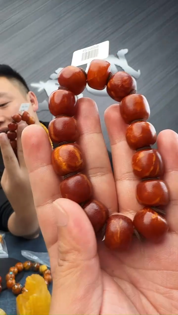 蜜蜡未镶嵌珠宝奇石假一罚十一级42 ，18多样性发其一