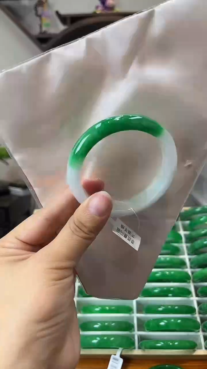 【闪购商品】砖雕闪31 圈口58.3 独货手镯