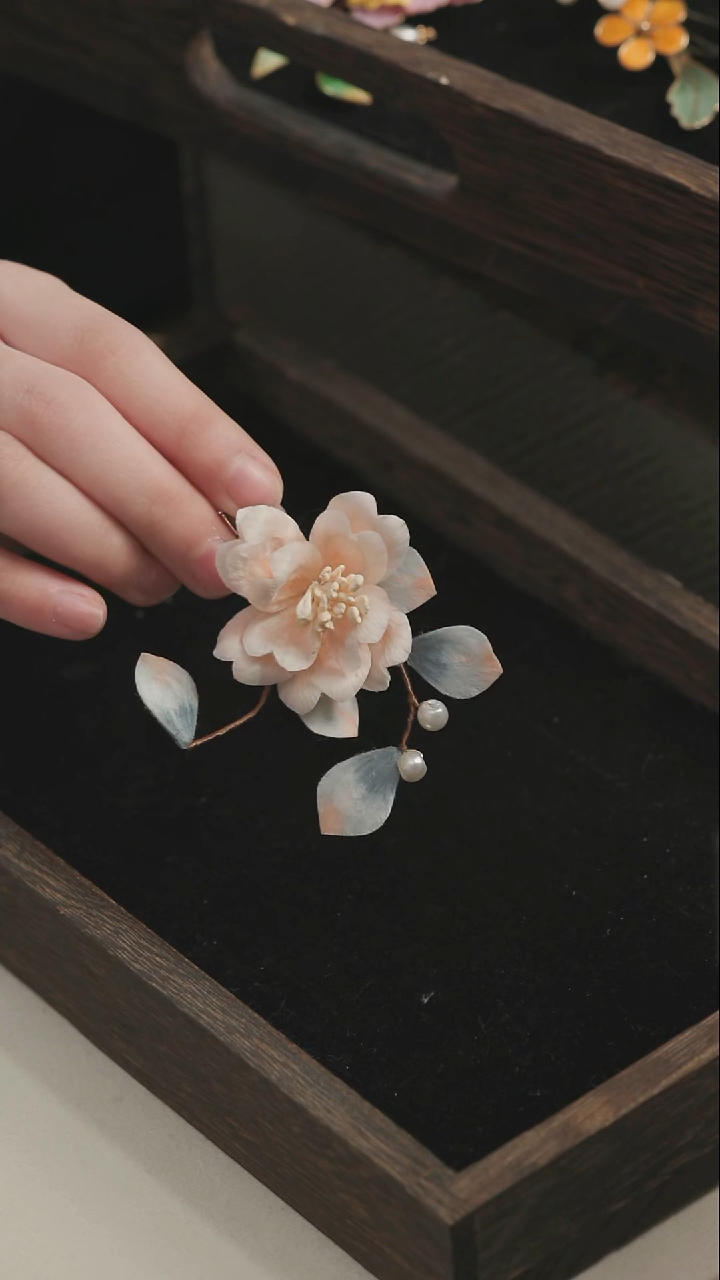 刺绣湘传礼纯手工发夹