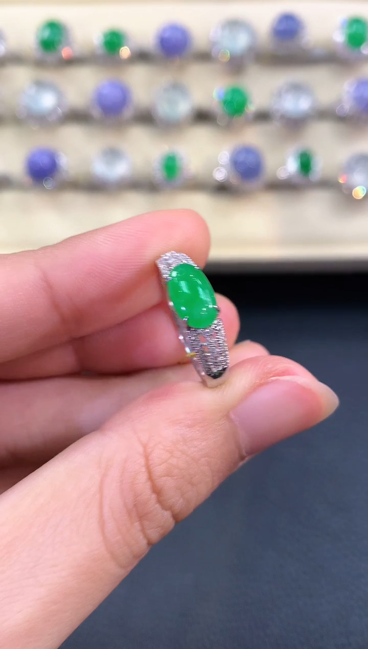 【闪购商品】翡翠戒指18K金镶嵌B89    