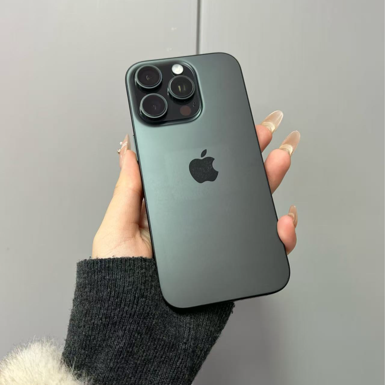 9新 Apple/苹果 苹果16Pro全原无拆修二手机