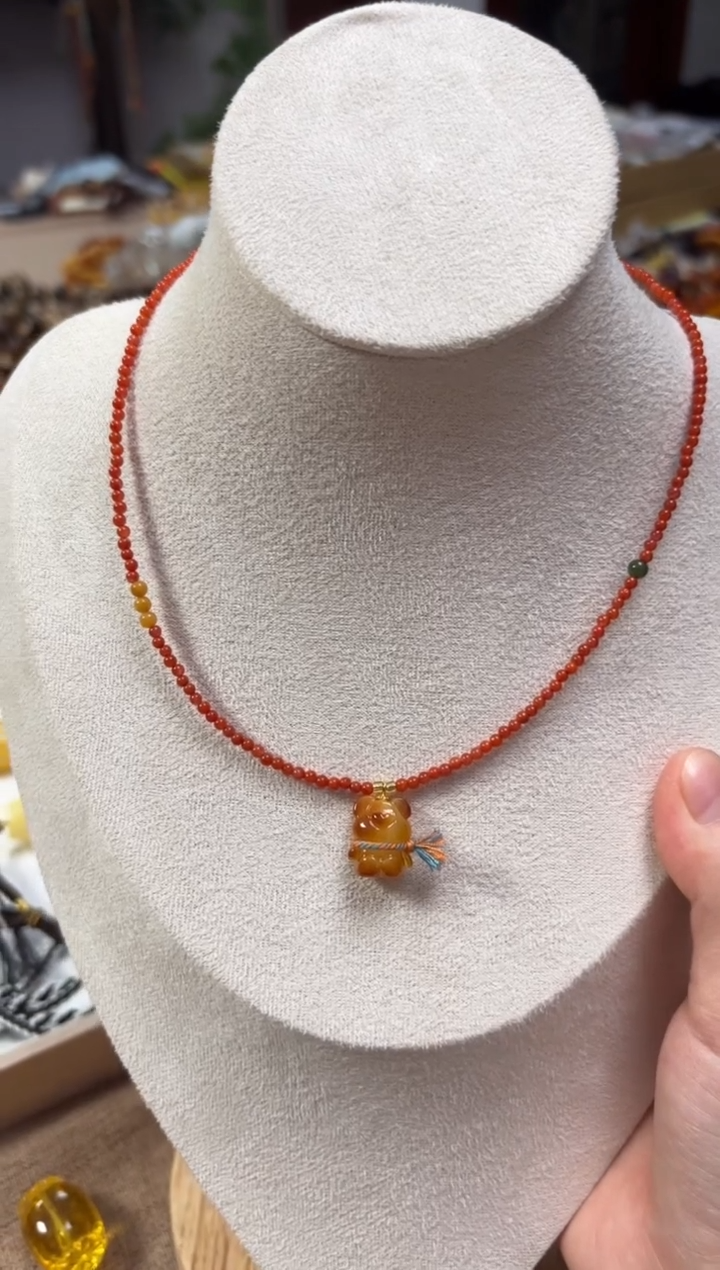 【闪购商品】蜜蜡裸石未镶嵌小熊